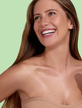 Load image into Gallery viewer, Ciroa Shimmer Body Stick - Pistachio Gelato
